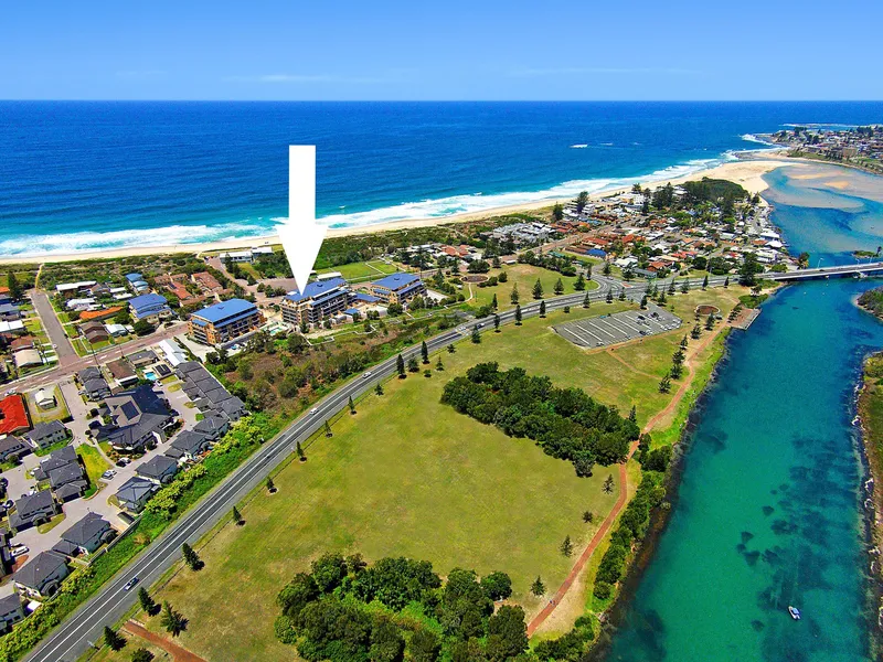 Spectacular ocean vistas directly opposite North Entrance Beach