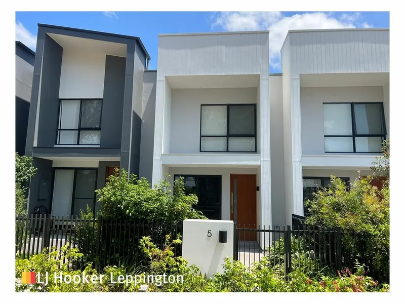 STYLISH TERRACE HOME