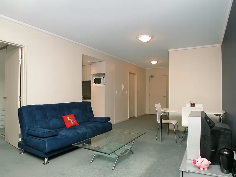 BEAUTIFULLY PRESENTED ONE BEDROOM APARTMENT - FURNISHED/UNFURNISHED OPTION