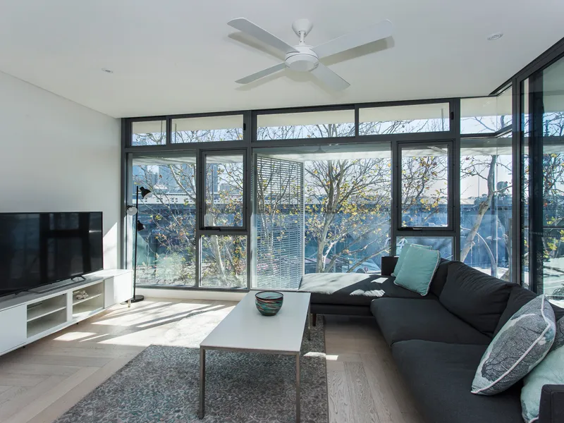 LUXURY CITY LIVING-FURNISHED APARTMENT, inspection by appointment 