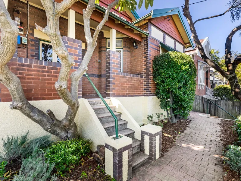 A family classic in a prized parkside neighbourhood