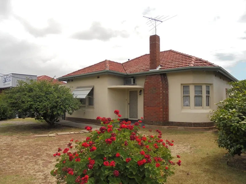 Conveniently located only 10mins to CBD 