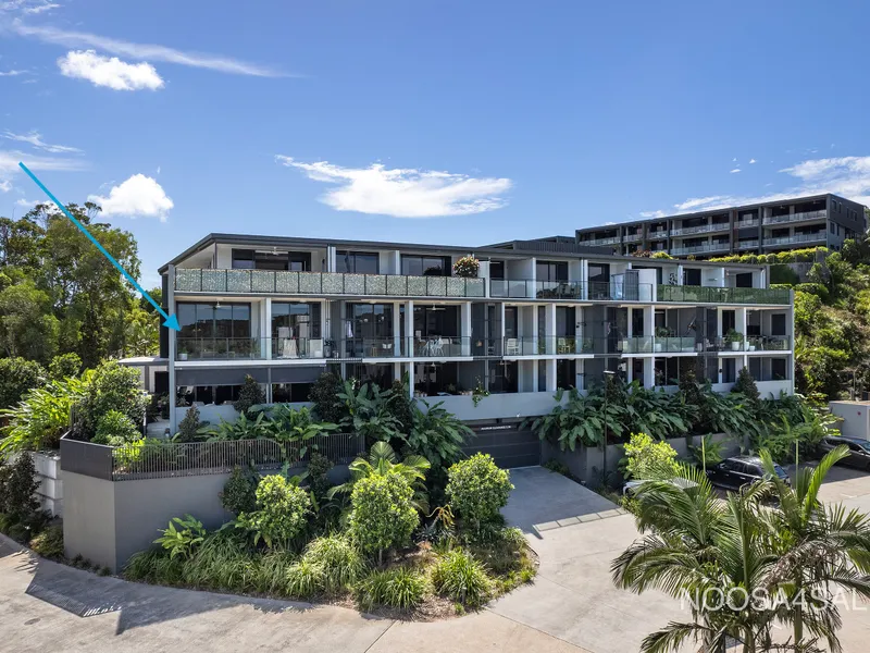 Light-filled End Apartment Two Balconies