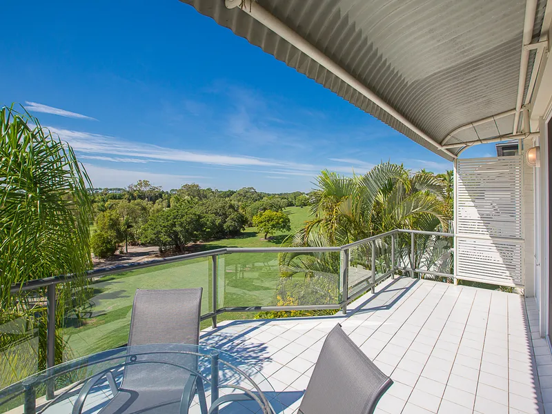 GOLF COURSE VIEWS - FULLY FURNISHED APARTMENT