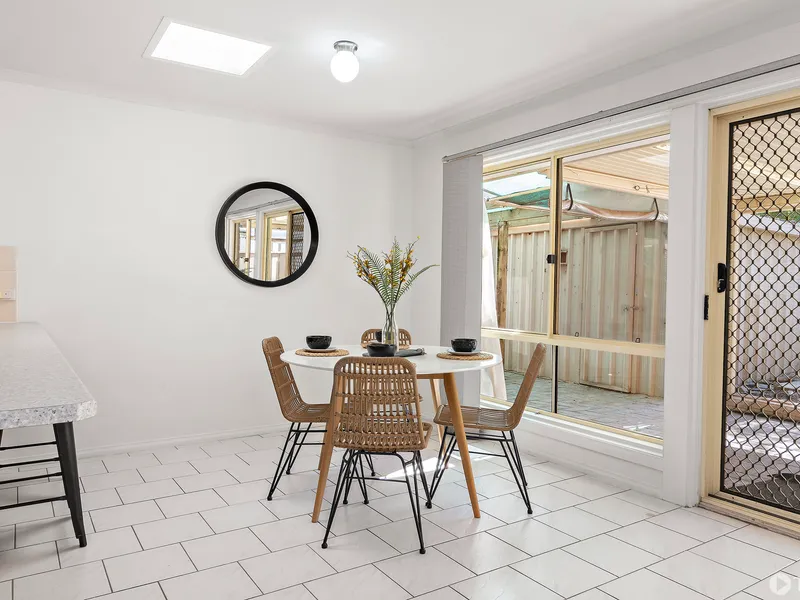 Modern Low-Maintenance Living By The Beach