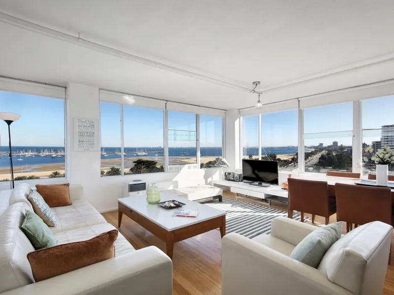 RESORT STYLE LIVING – FULLY FURNISHED