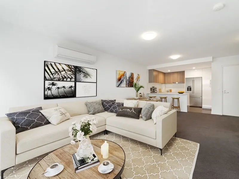 This Exceptional 2-Bedroom apartment offers contemporary living in a fabulous Inner-Brisbane location.