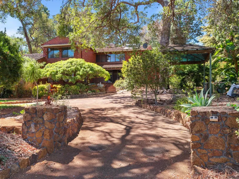 Its Big and Bold and will be SOLD!!