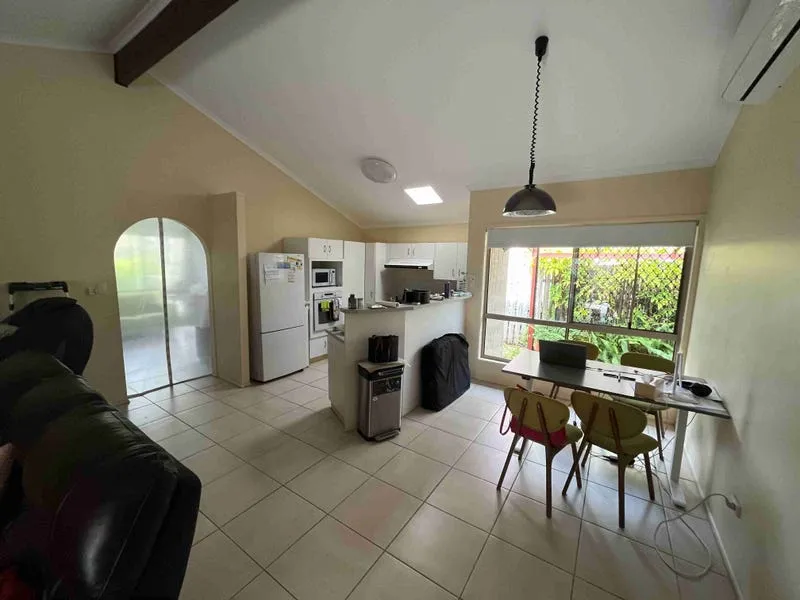 Furnished Single room near Carindale for rent