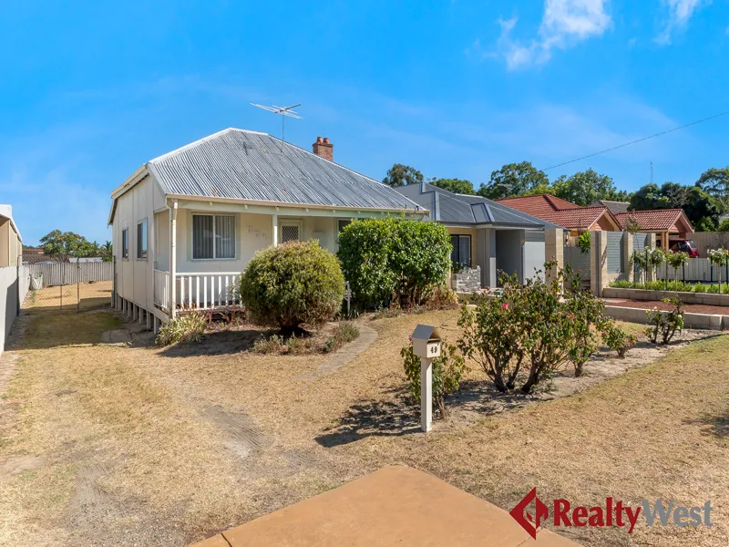 ELEVATED 637SQM HOME SITE - 1930’S CHARACTER COTTAGE