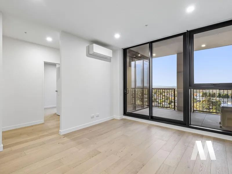 Sun-Drenched Living in Prime Location!