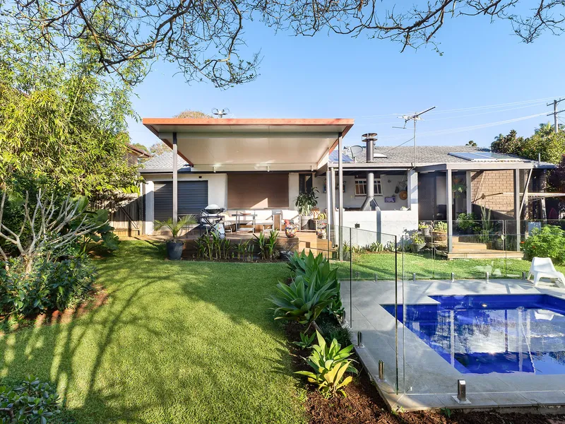 Classic family home in coveted East Ballina locale