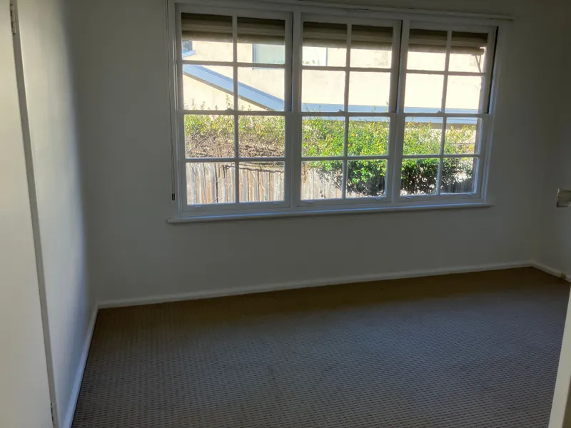 Charming Home in Prime Location – Perfect for First Home Buyers and Investors!