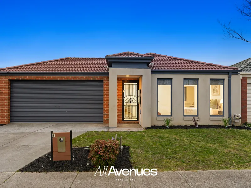 Family Nest in Hunt Club Location