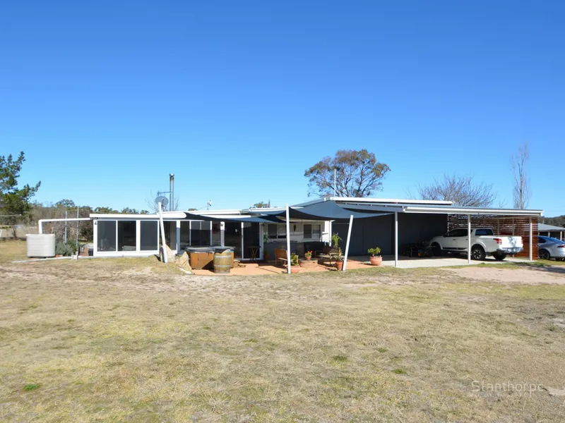 SEVERNLEA – VINEYARD WITH 2 DAMS, GREAT RESIDENCE AND SHED