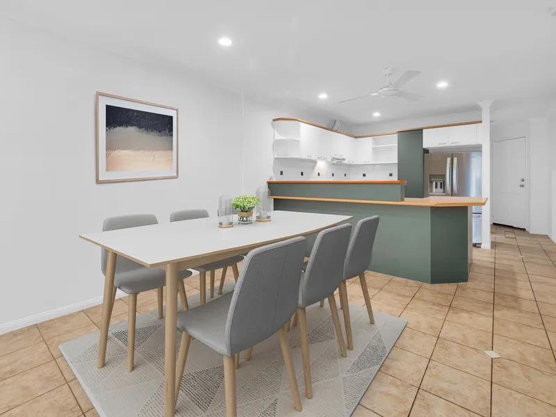 Stunning Low-set Townhouse