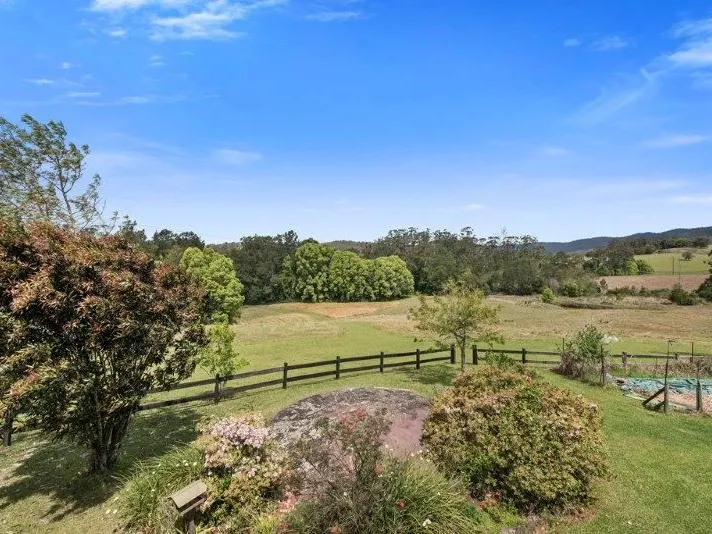 Nana Glen Gem - 29 acres