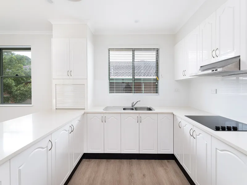 FULLY REFURBISHED UNIT WITH DUCTED AIR