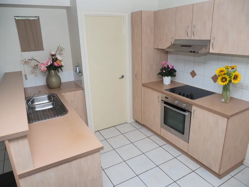 3 Bedroom/2 Bathroom Modern room at Meadowbrook $350.00 p/w