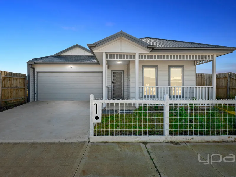 PERFECT FAMILY HOME IN THE HEART OF EYNESBURY