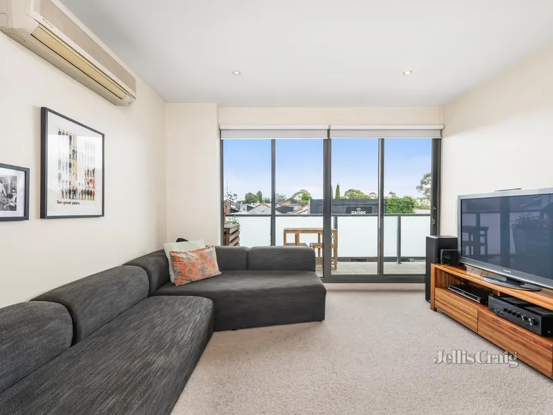 Iconic address for lifestyle convenience
