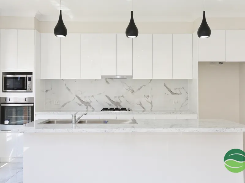 NEAR NEW LIGHT FILLED AND MODERN SPACIOUS HOME