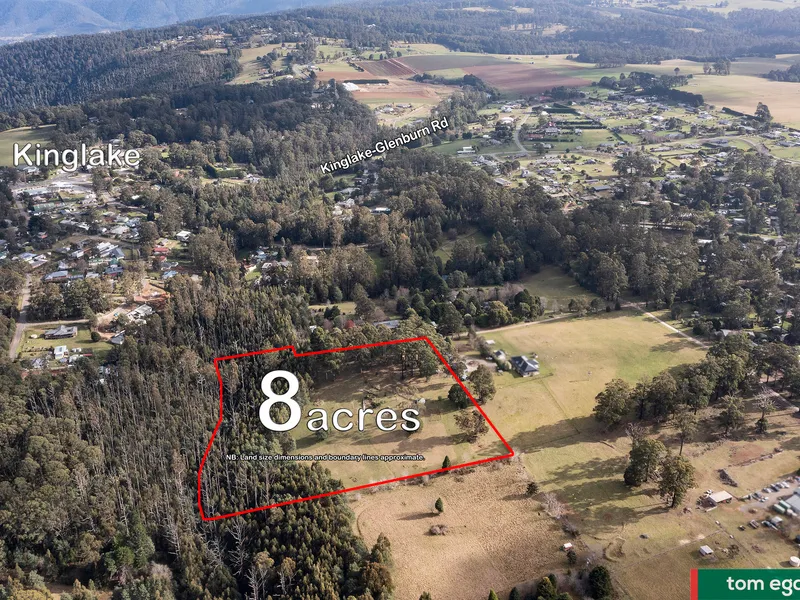 The perfect homesite! Surround yourself with natural beauty on eight acres.