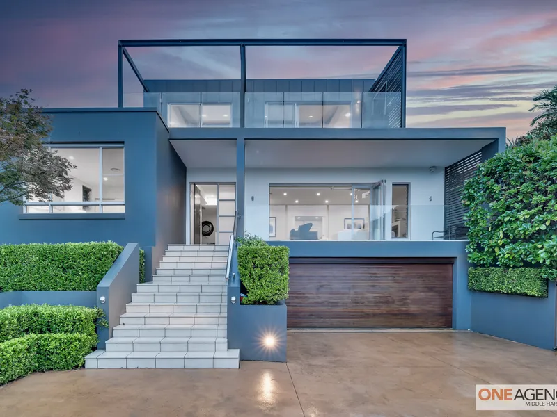 Captivating Family Residence 
