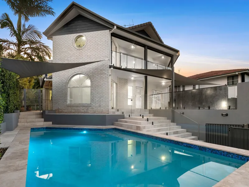 BEACH HOUSE FOR THE FAMILY