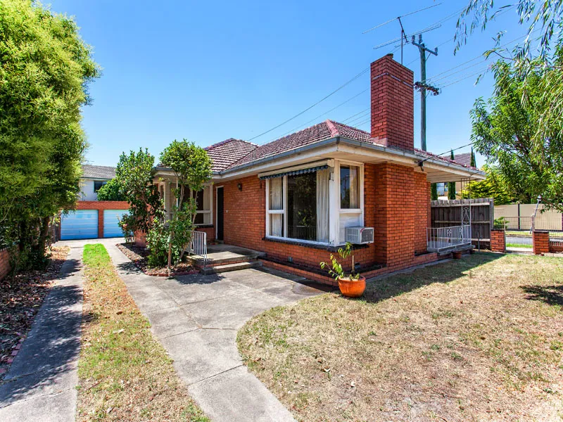 Light and bright family home!