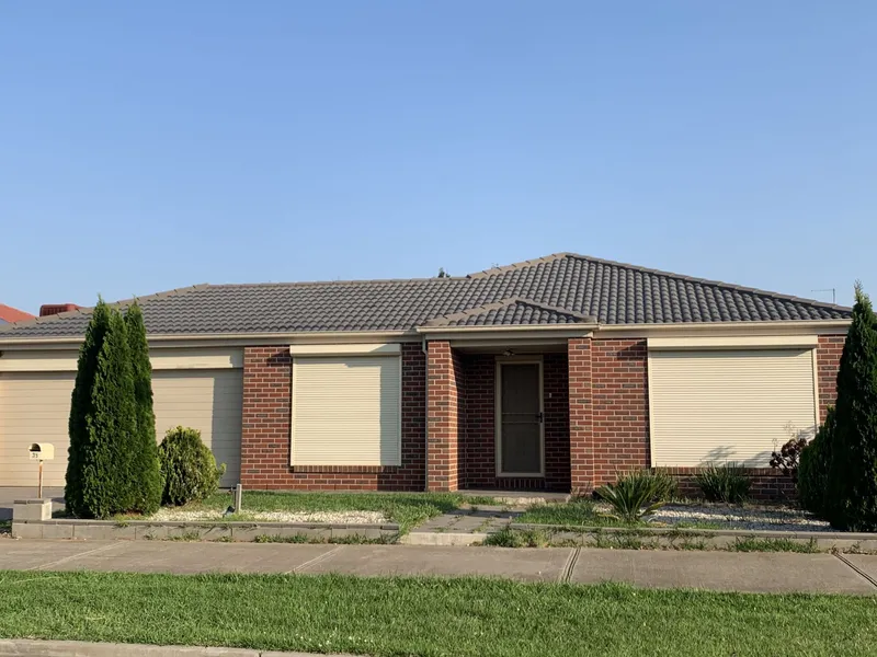House for rent near Train Station in Deer Park