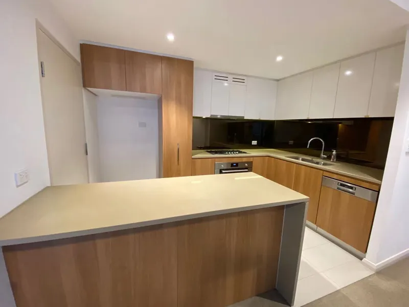 Luxury 2 Bedrooms + 1.5 Toilets Apartment For Leasing At 