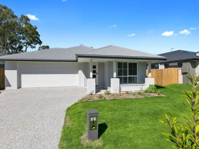 Modern Bayside Family Home - Perfect Location