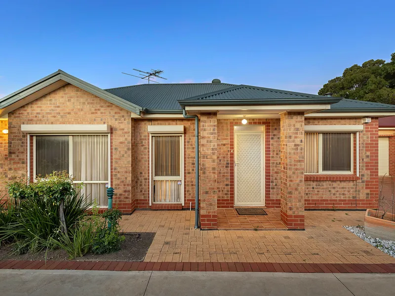 A BRILLIANT INVESTMENT, MODEST 1ST HOME OR LOVELY DOWNSIZER!