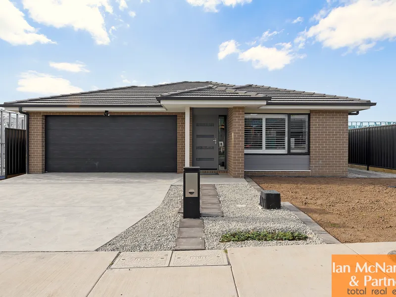 Impressive Family Home in Great Location!