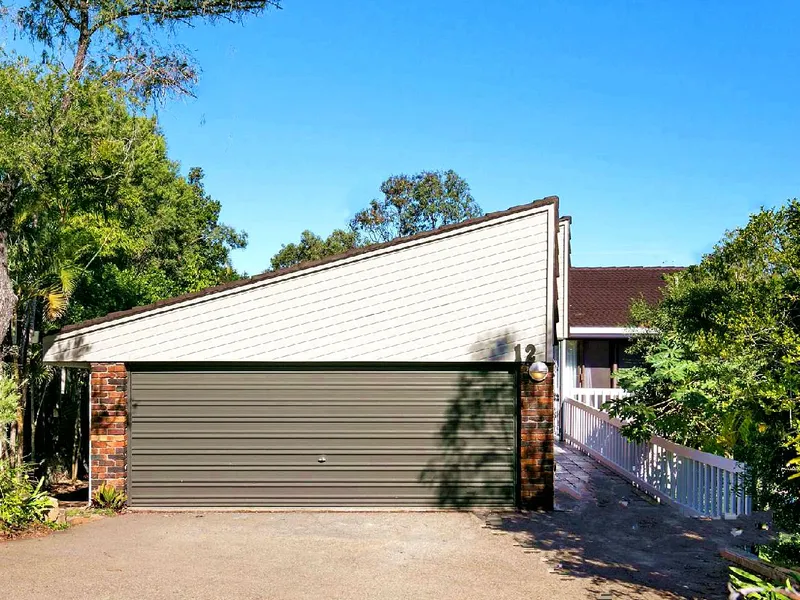 Well Presented Family Home