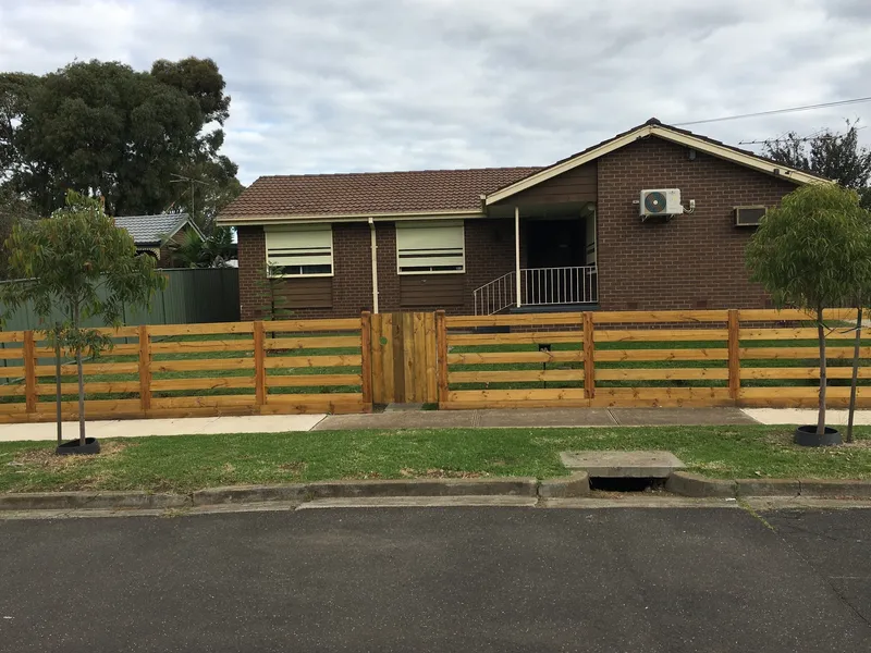 Attractive Updated Home. Tranquil Location