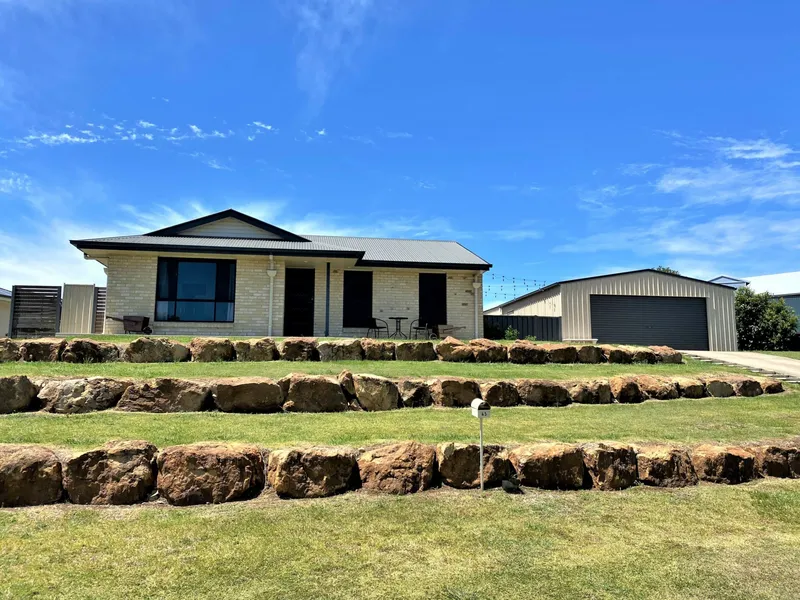 'Walk in' Modern Home