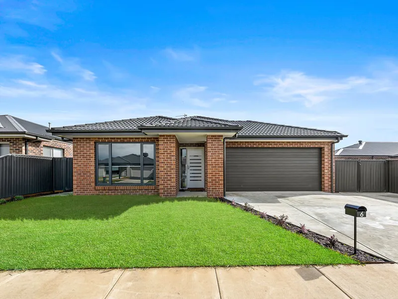 Beautiful large four bedroom home, spacious and modern