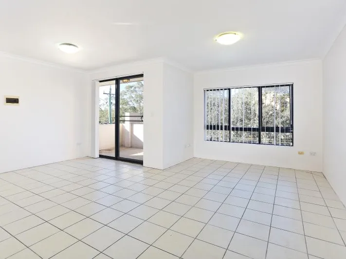 Recently rennovated 3 bedroom unit