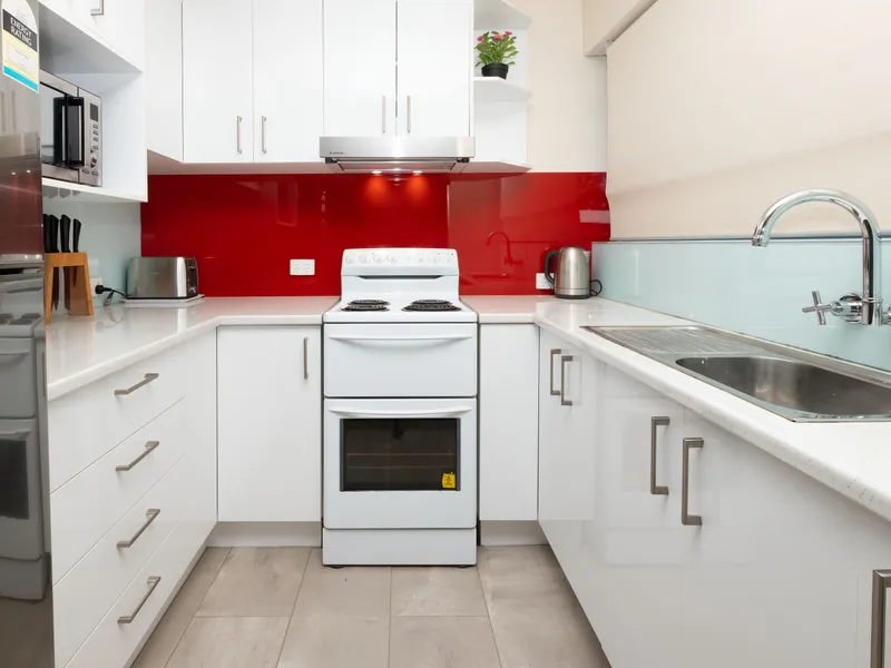 The Perfect First Home or Investment In Central Holland Park!