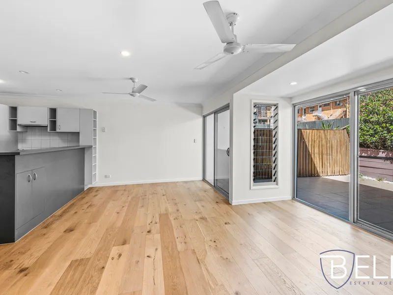 Sleek, Stylish and Spacious Townhouse!