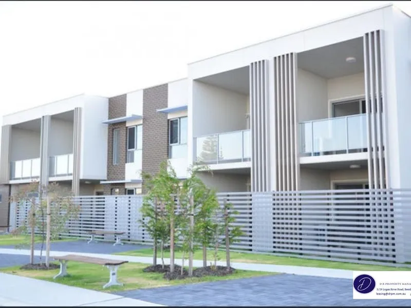 Get Ready to Fall in Love with This Charming Cannington Rental – Spacious, Stylish, and Oh-So-Cozy!