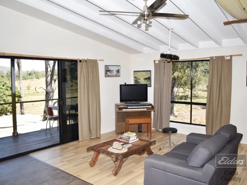 INCREDIBLE VIEWS OVER WETLANDS WITH AN ABUNDANCE OF BIRDS AND WILDLIFE