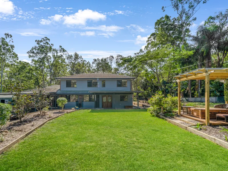 Discover Your Dream Acreage Lifestyle