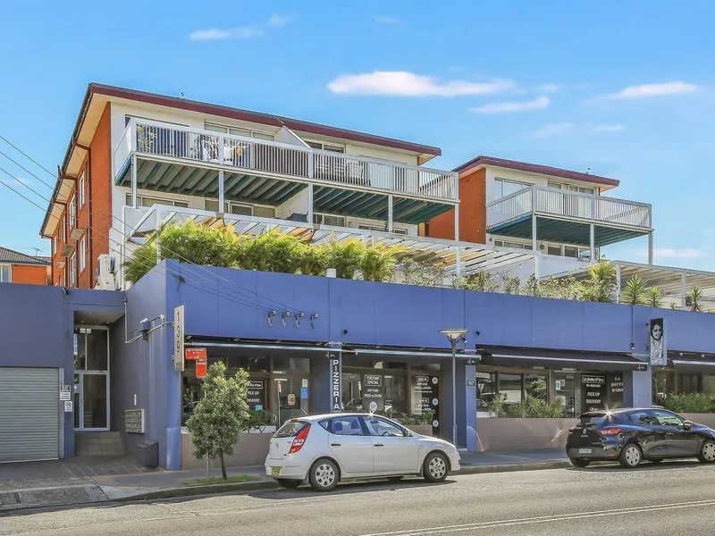 Top Value Renovated Entry Level Inner City apartment in Perfect Location