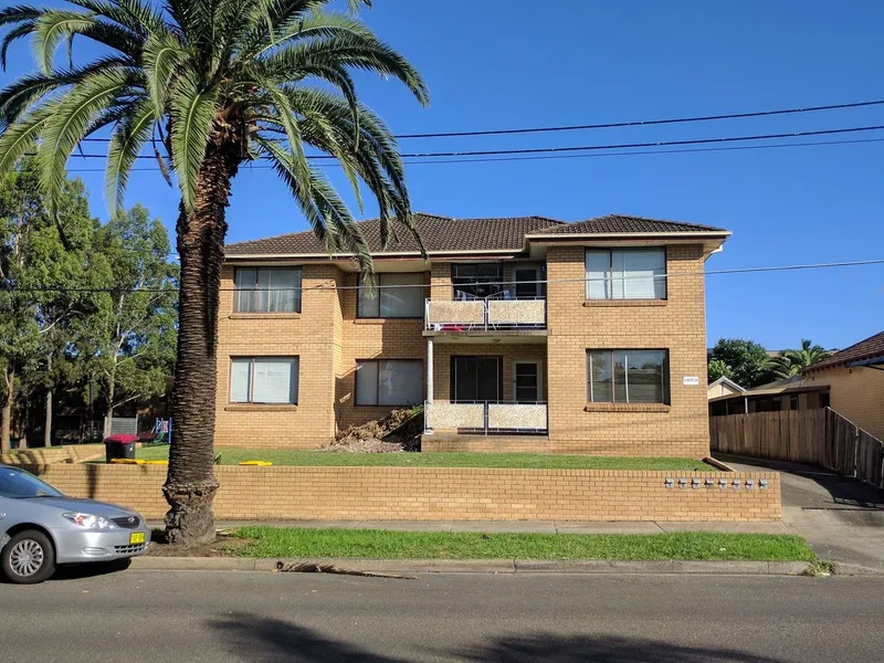 Renovated Unit Overlooking Harcourt Reserve ** Available Now **