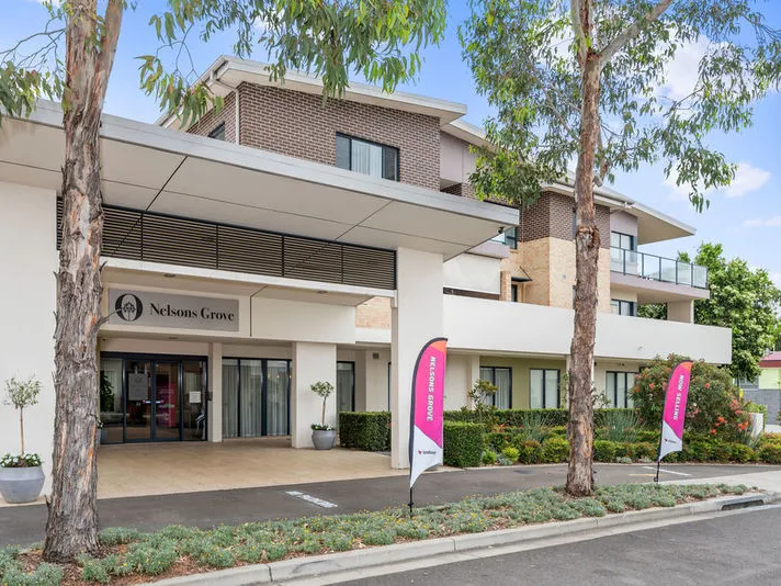 Sun-drenched, north-facing apartment, overlooking gorgeous manicured gardens – just paradise