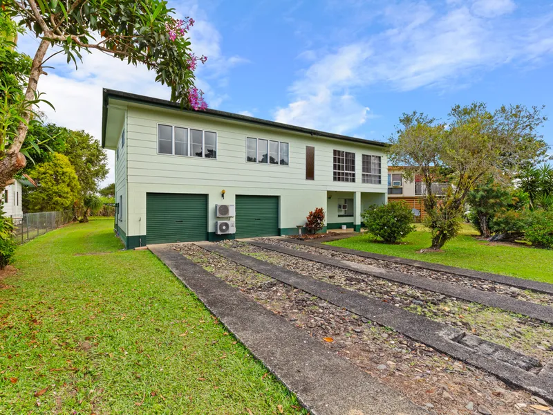 GRANNY FLAT AND HOUSE - 24 BATCHELOR STREET GOONDI 4860