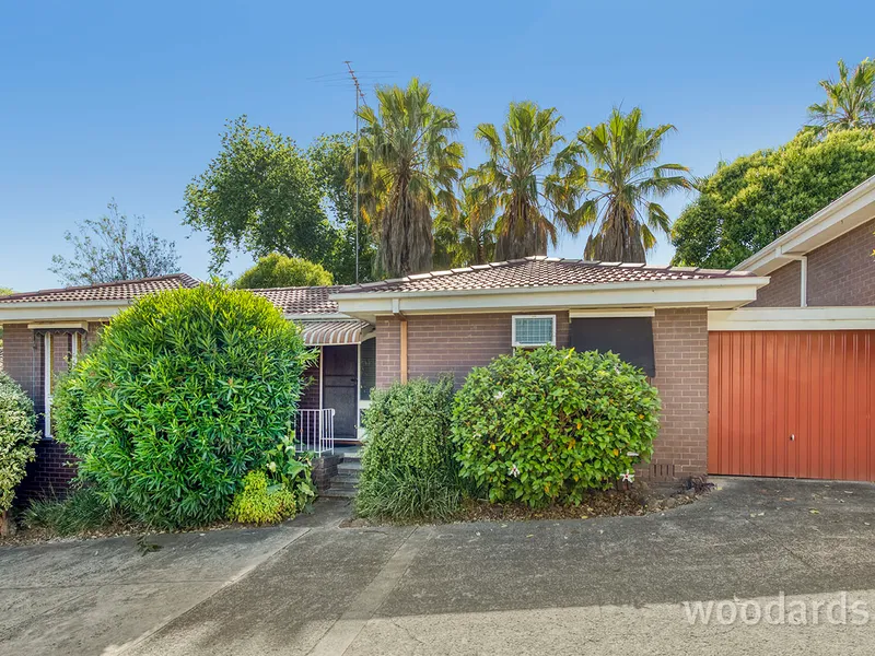 Beautifully Presented and Maintained 1970’s Villa Unit in Highly Sought-After Boutique Block